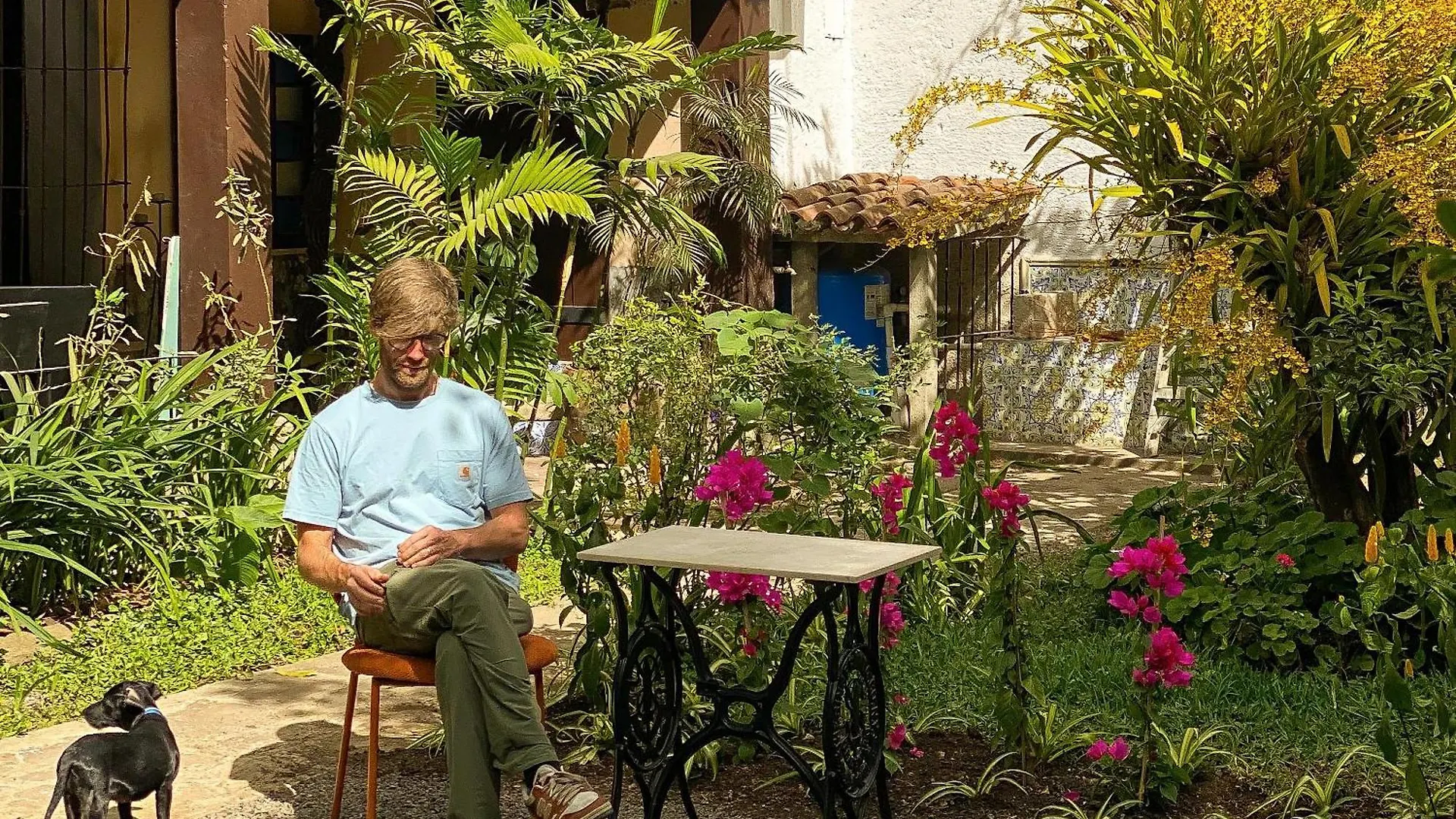 Bloom Hostel Antigua Guatemala